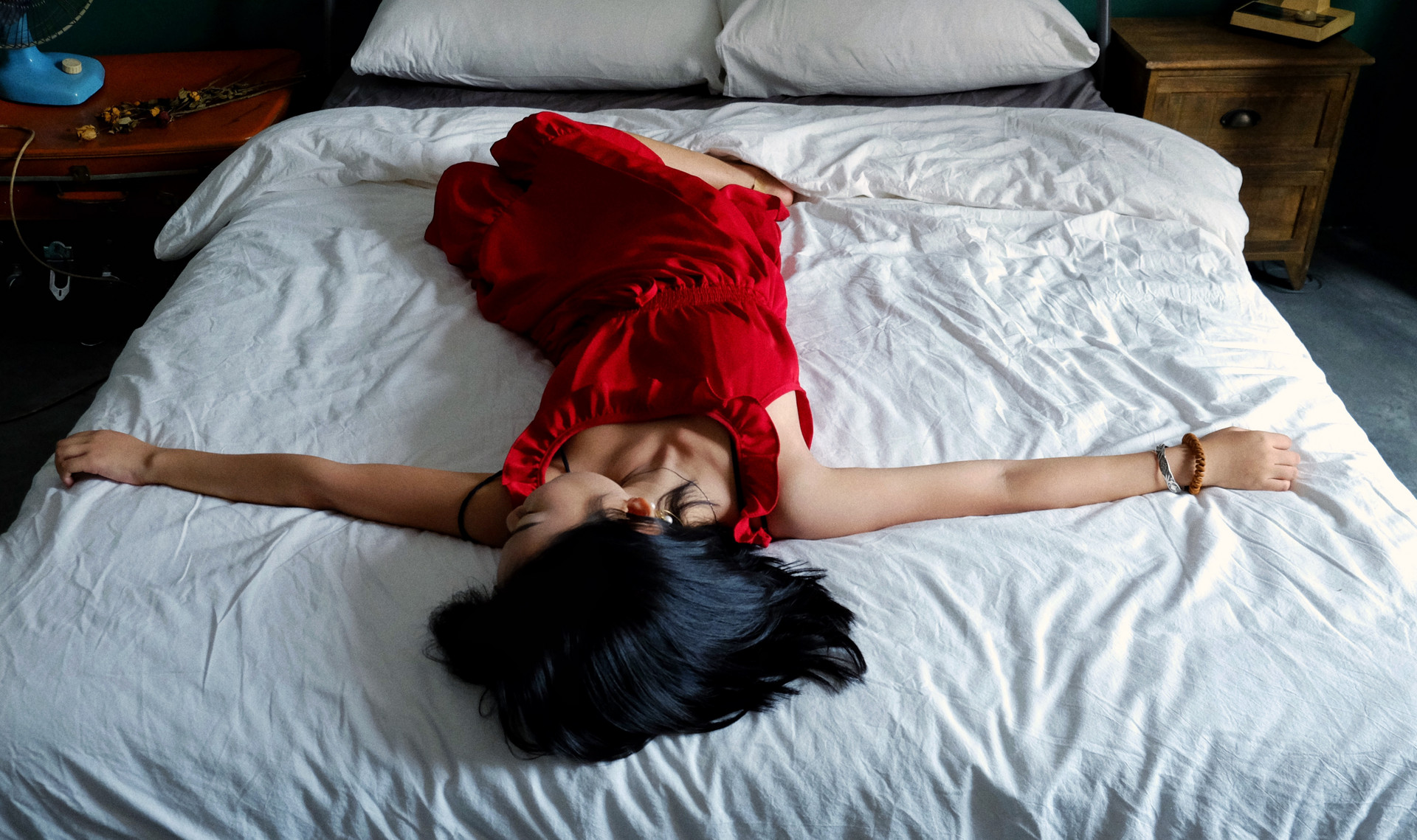 摄图网_500643913_banner_优雅女性（非企业商用）.jpg
